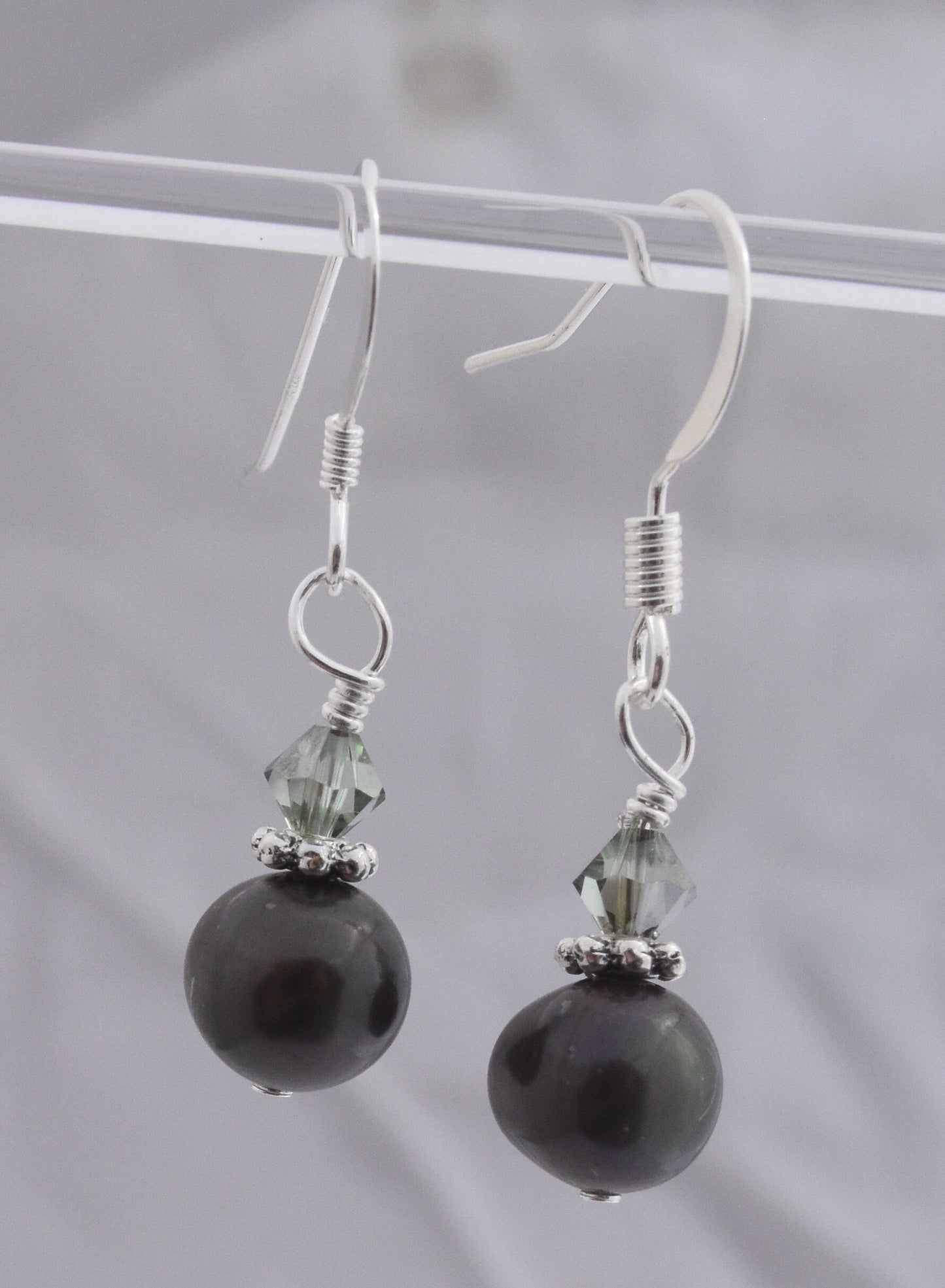 Black Pearl Drop Earrings